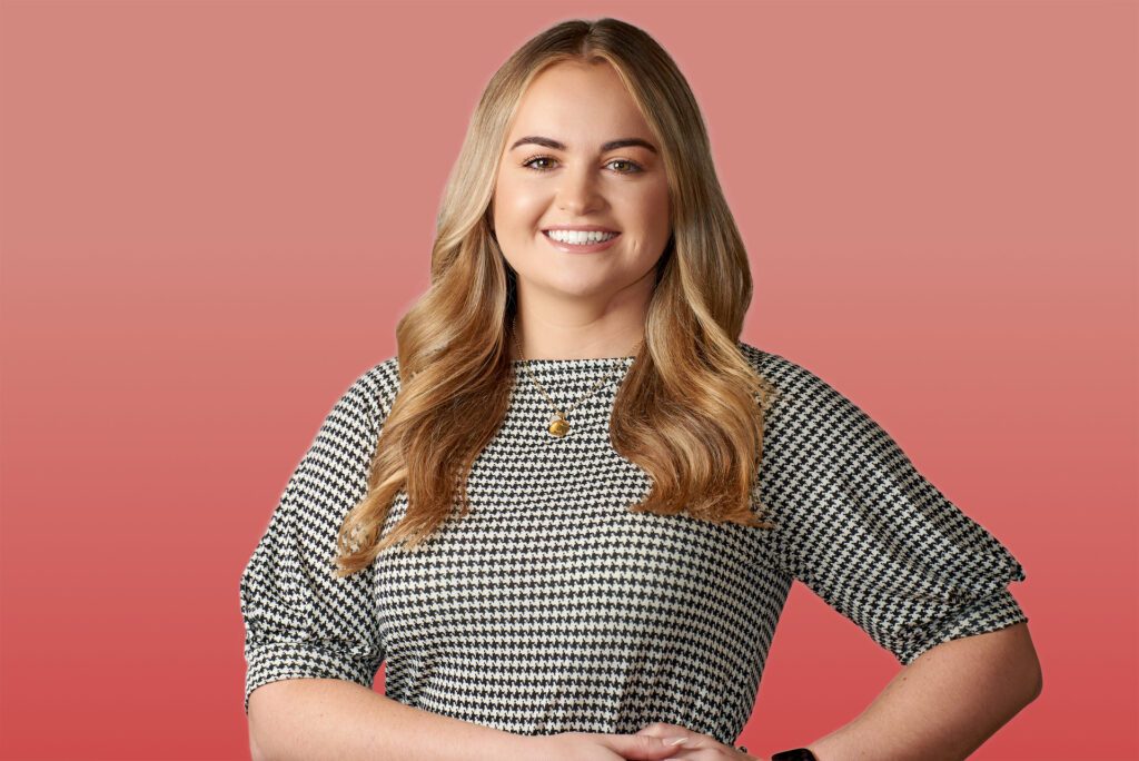 Sydney Female Headshot with gradient colour background. By Orlandosydney.com OS1 4703